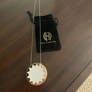 House of Harlow starburst necklace - large, white